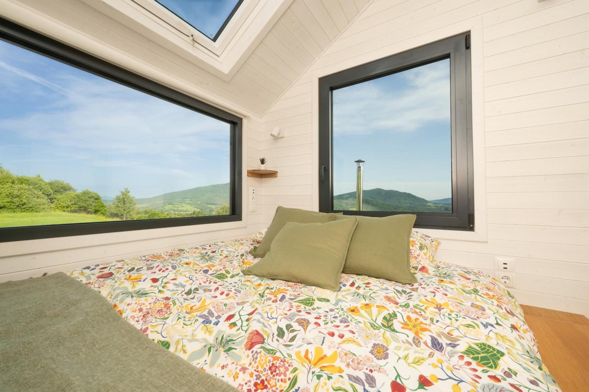 Aurora Green Hill Podobin Εξωτερικό φωτογραφία